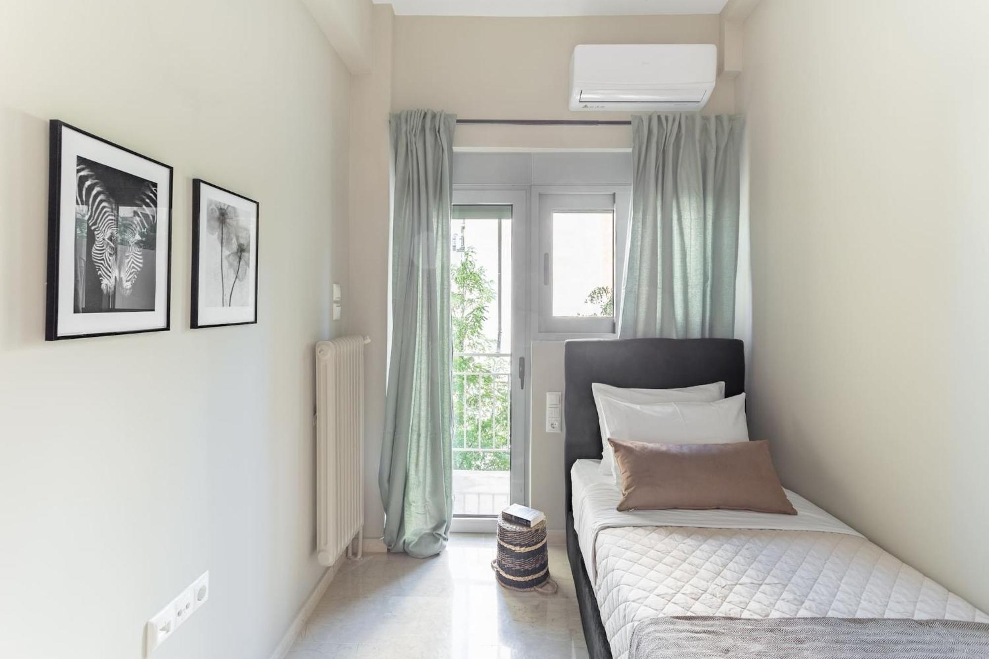 Deluxe 3-Bdrm Urban-Industrial Apt At Acropolis Atenas Exterior foto